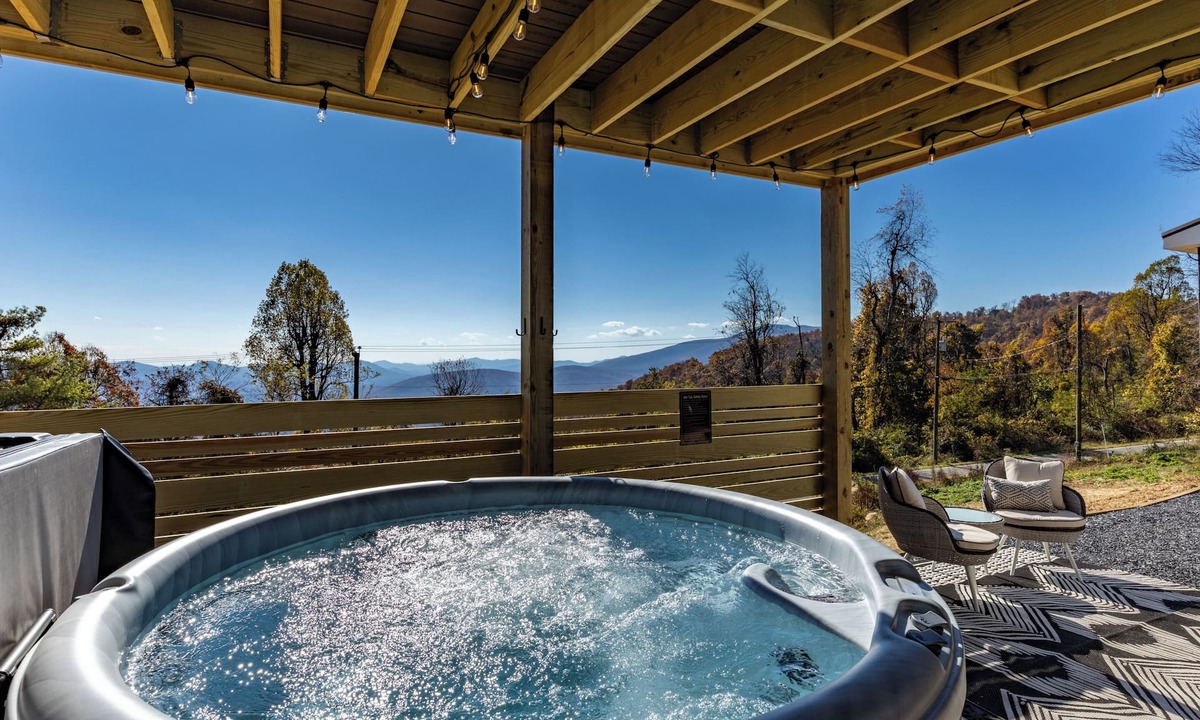 Afton House | Mountaintop Blue Ridge retreat | Hot tub, panoramic views, private putting green & hidden speakeasy