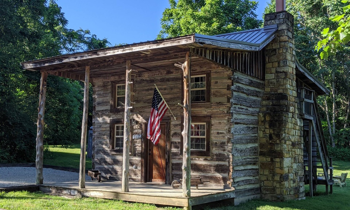 Nancy Cabin | Nancy Kentucky 1800s log cabin