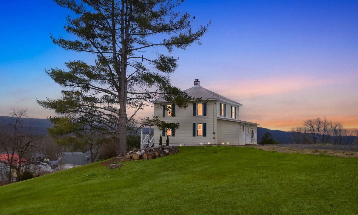 Wardensville House | NEW! Heishman Historic Hillside Home