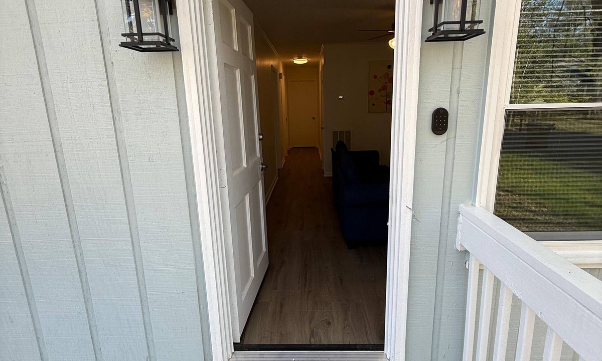 Durham Apartment | Newly Renovated 3 Bedroom House in Lakewood