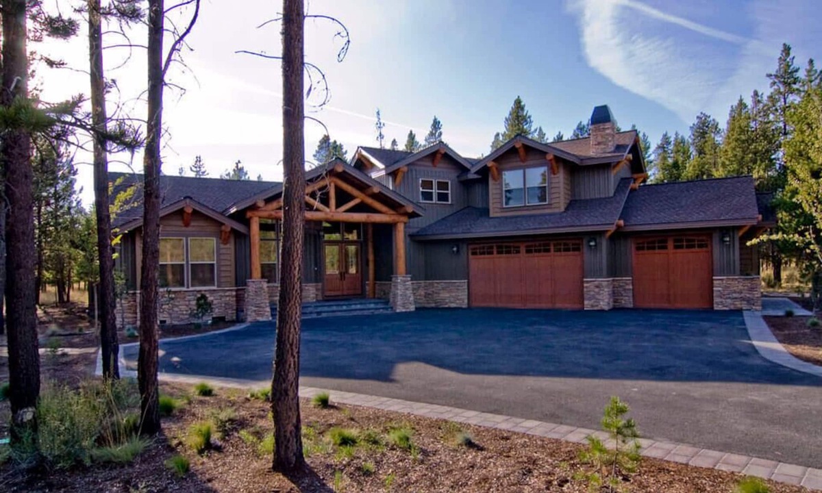Sunriver House | Northwest Haven with Access to Exclusive Golf