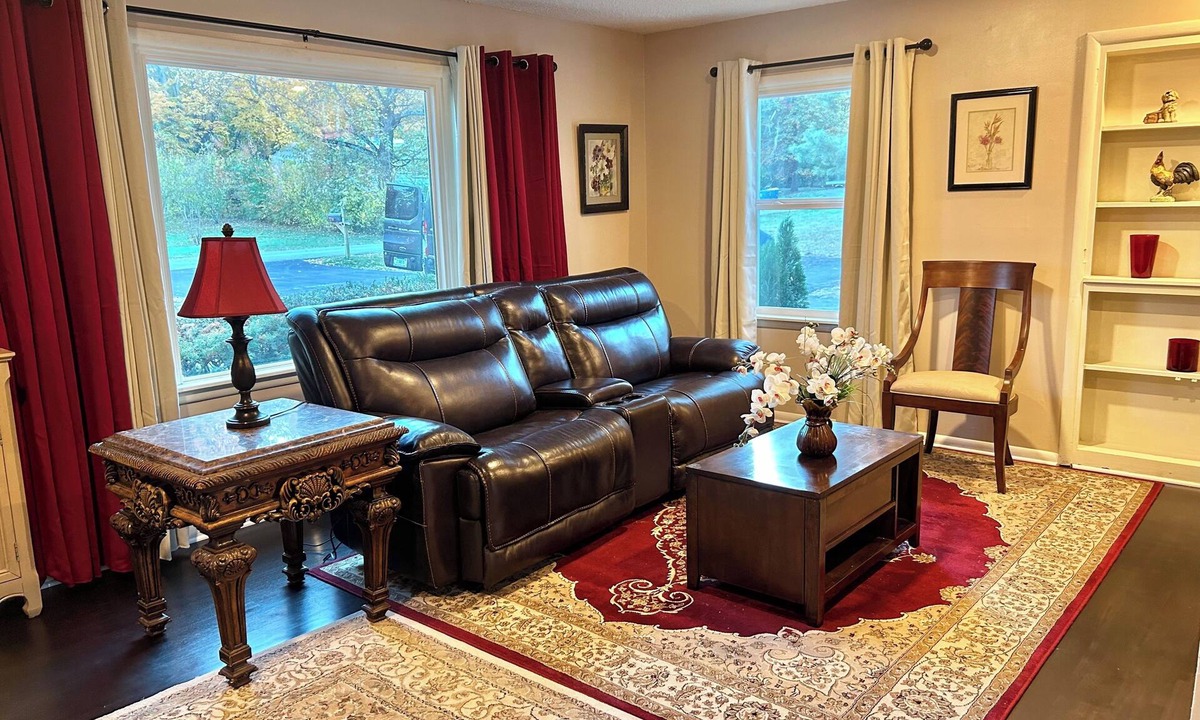 Carmel House | Not accepting new renters now, renovation starts soon.