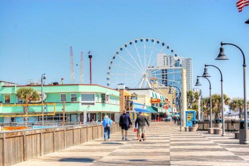 Myrtle Beach Apartment | Ocean Forest 204A