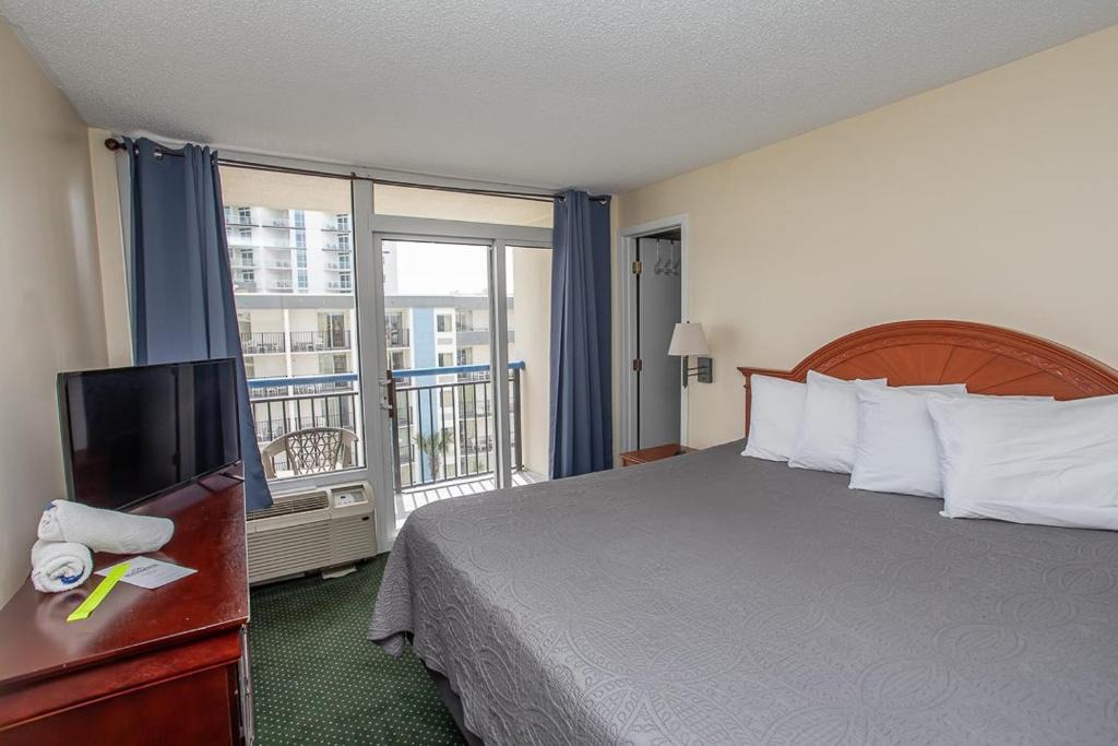 Myrtle Beach House | Ocean View Studio King Suite Boardwalk Resort Unit 540 Sleeps 2