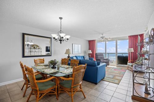 Crescent Beach Apartment | Oceanfront Crescent Shores #208-Sleeps 10 3bed 3bath 28 Foot Balcony