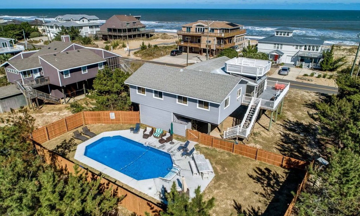 Sandbridge House | OceanView/pool/petsOK,beach100 ft,/upper deck, 5Bed2.5BA