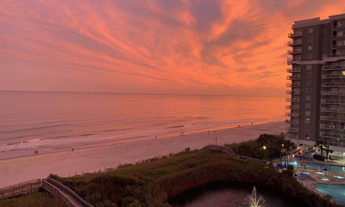 Arcadian Shores Condo | OctoBliss - Oceanfront 1BR at SeaWatch Myrtle Beach
