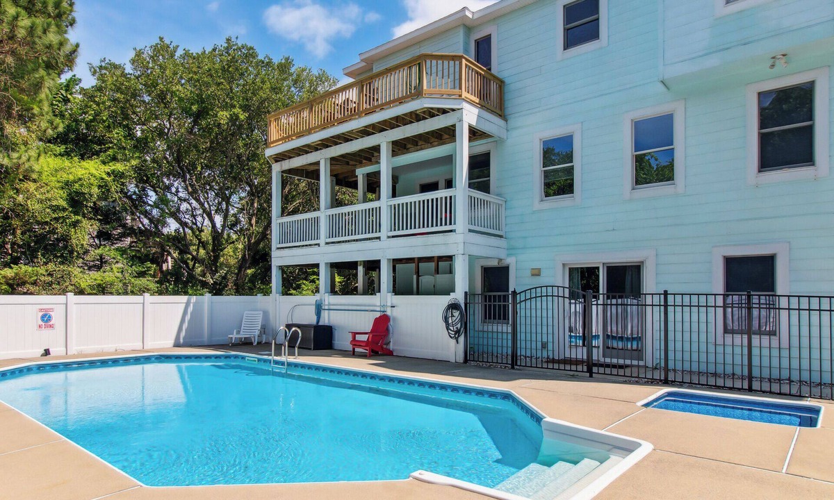 Southern Shores House | Olive The Beach: Walk to Beach, Pool, Hot Tub OBX