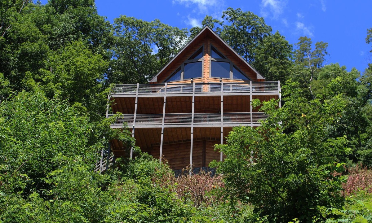 Boone Cabin | Owl's View - Log Home w/Theater Room, PoolTable, WiFi,