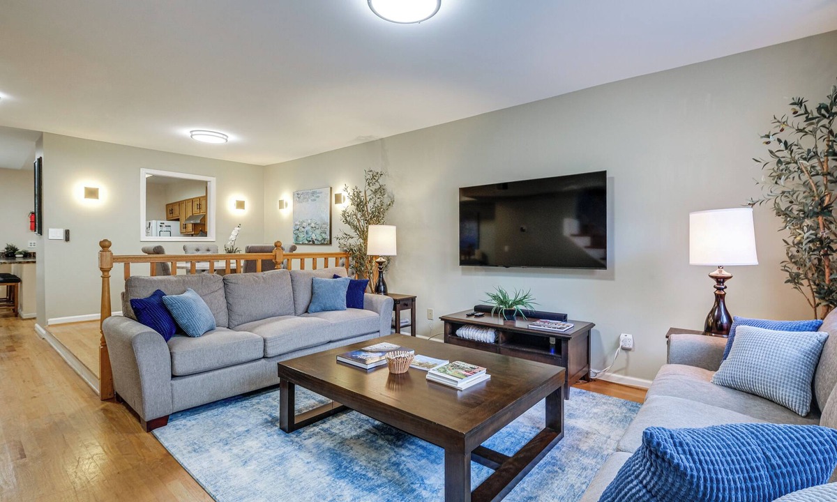 Park View House | Parking, Steps to Metro! DC Gem 3 Mi to Nat’l Mall