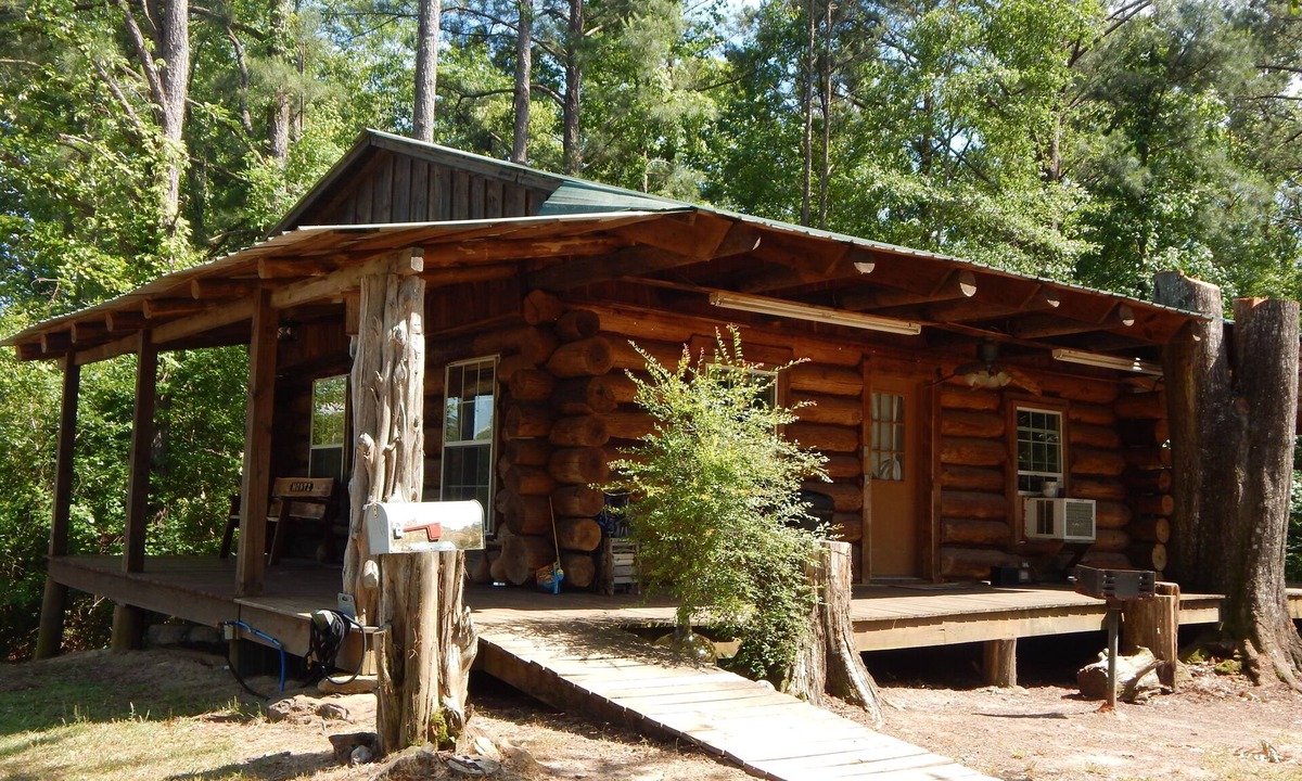 Greensboro Cabin | Peaceful, Rustic Log Cabin with fishing.