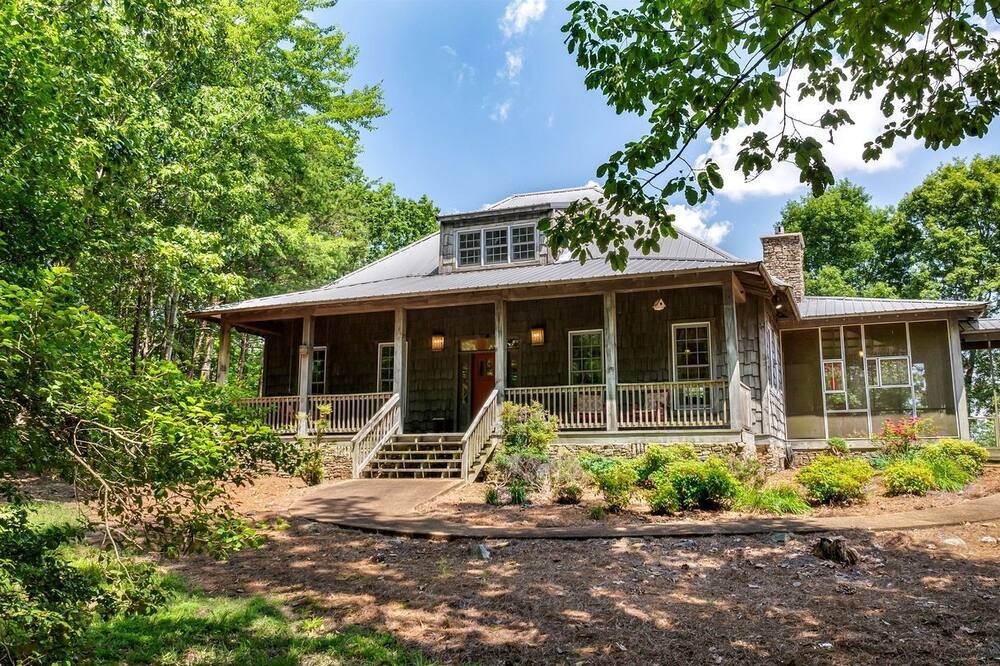 Mentone Cottage | Peaceful Secluded Cottage with Amazing Views in Mentone, Alabama
