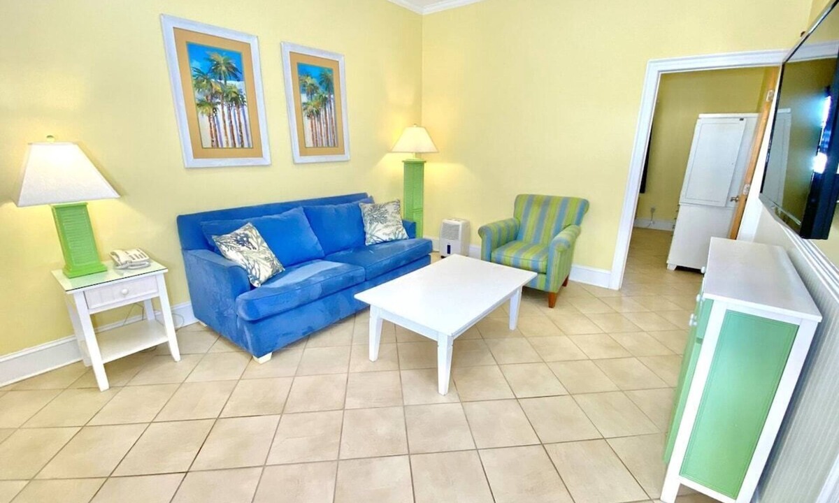 Atlantic Beach Hotel | Pet-friendly, 3 Blocks to Beach, Pool, #501