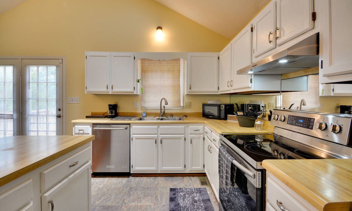 Greensboro House | Pet Friendly Charming Cozy Greensboro Gem by RedAwning
