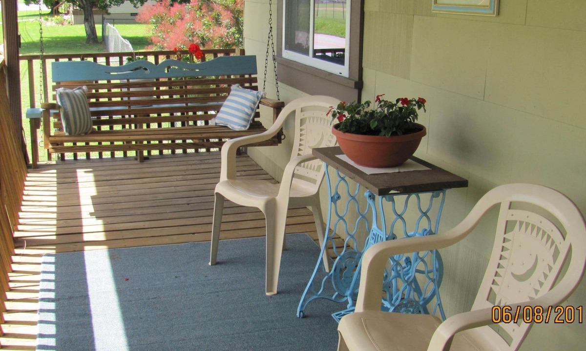 Rosman House | Pet Friendly ! Large fenced yard !
