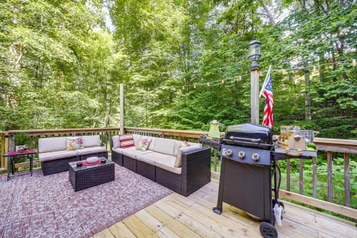 Sylva House | Pet-Friendly Retreat w/Mtn Views in Sylva!