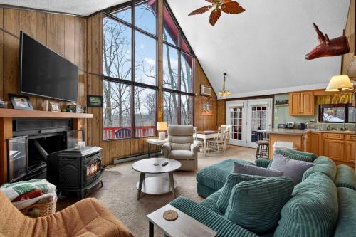 The Woods Ski Chalet | Pet-Friendly w Fire Pit Grill & Resort Access