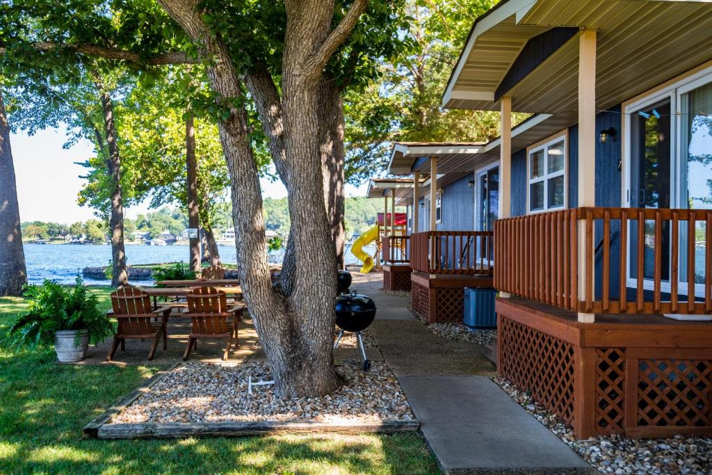 Camdenton Resort | Point View Resort
