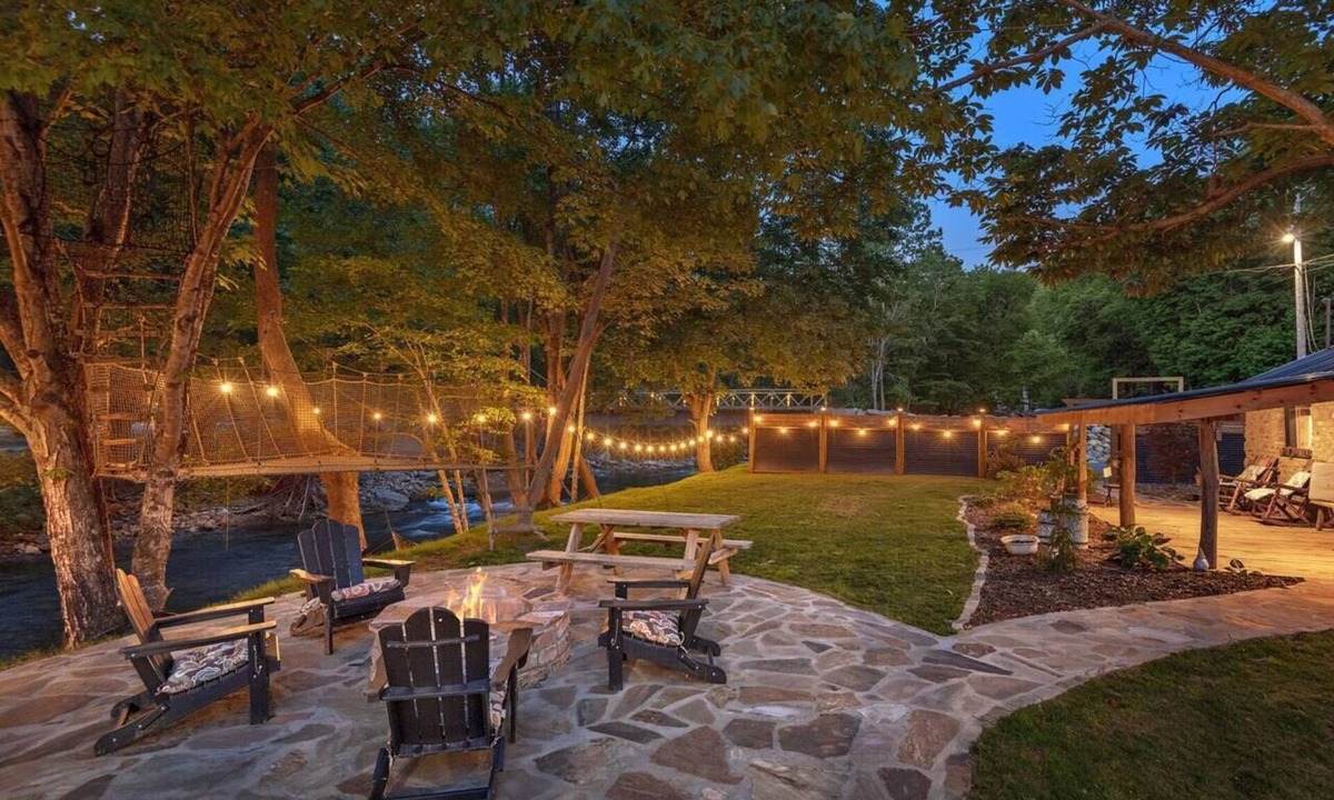 Canton Cabin | Private River Retreat w/Hot Tub & 3 Cabins