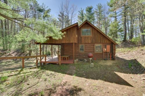 Vanderbilt House | Private Sauna + Deck: Pigeon River Retreat!
