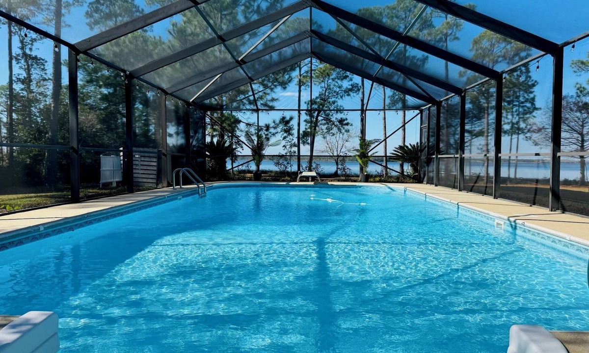 Harold House | Private Waterfront 7 Acre Retreat with Heated Pool 20 minutes from Pensacola