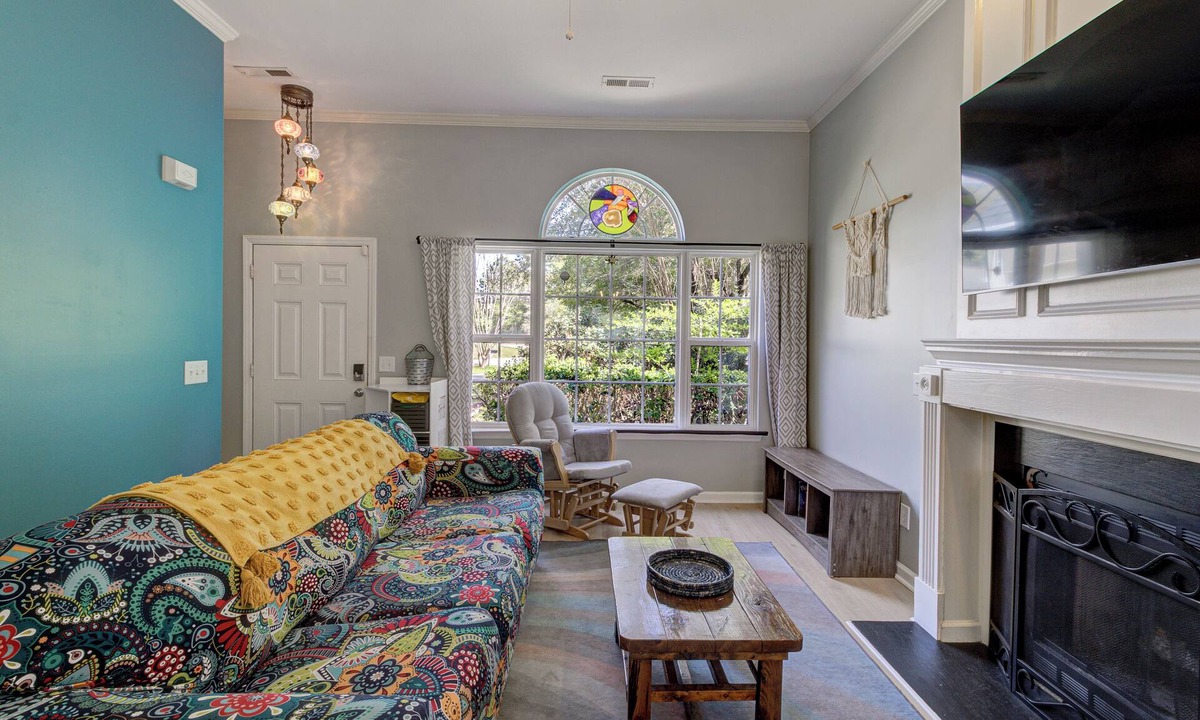 Myrtle Grove House | Private Wooded Retreat - Outdoor Soaking Tub & Shower - Pets - 10 Min to Beach