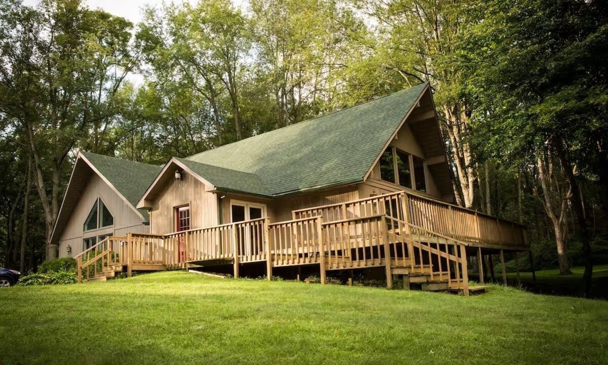 Rolling Prairie House | Pure Michiana - Rustic & Cozy Near the State Line - Rolling Prairie