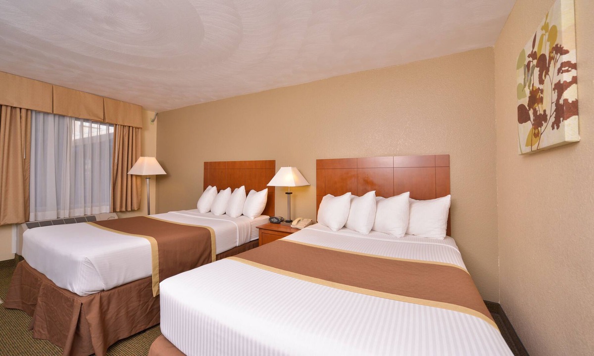 Williamsport Hotel | Quality Inn & Suites Williamsport