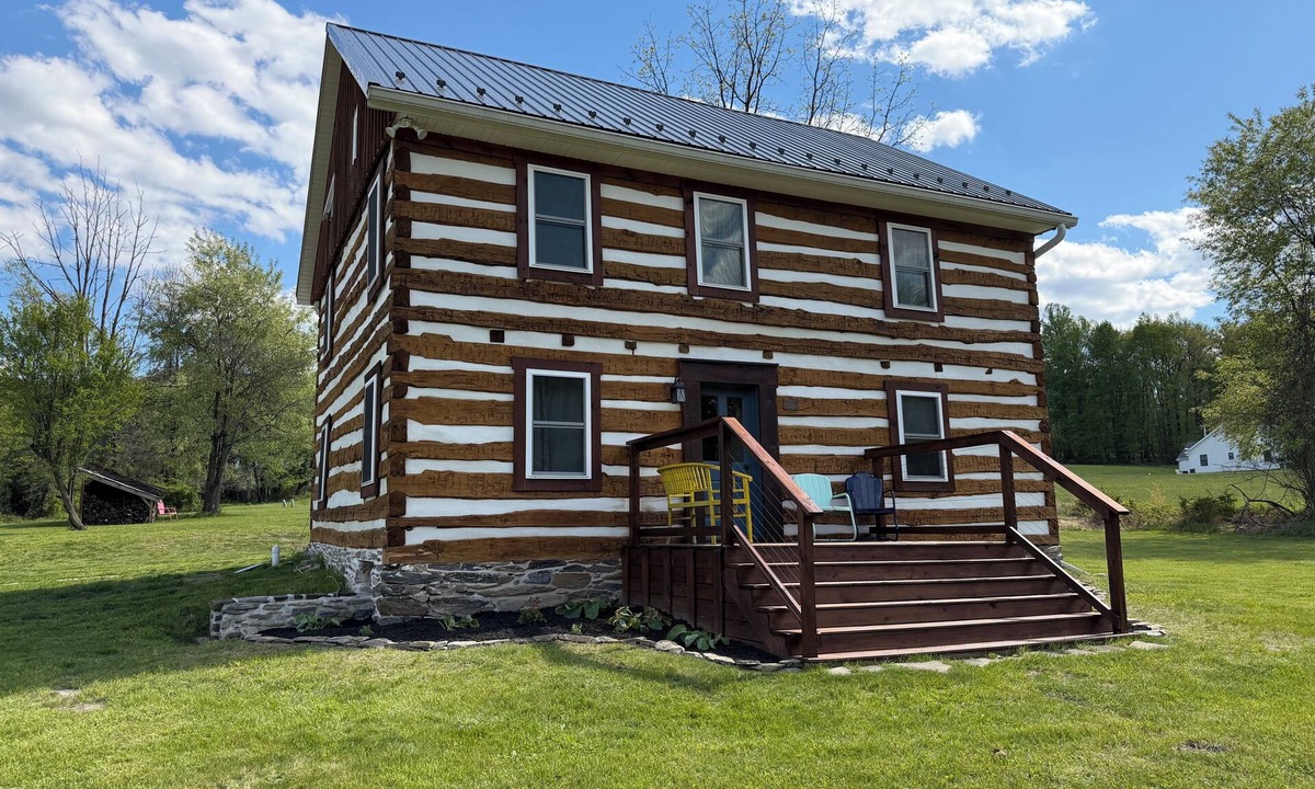 Orrtanna Other | Quiet and secluded, Civil War-era log farmhouse near Historic Gettysburg for 8