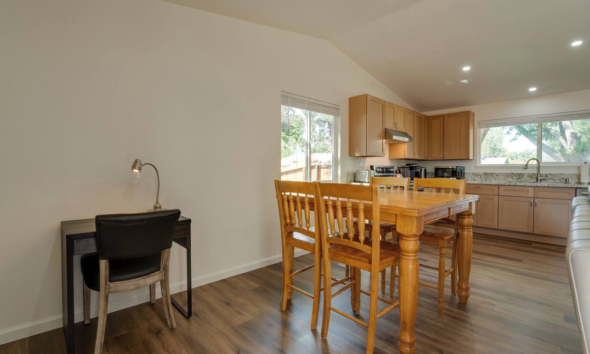 Sparks Cottage | Quiet & Convenient Sparks Retreat Near I-80 & Reno