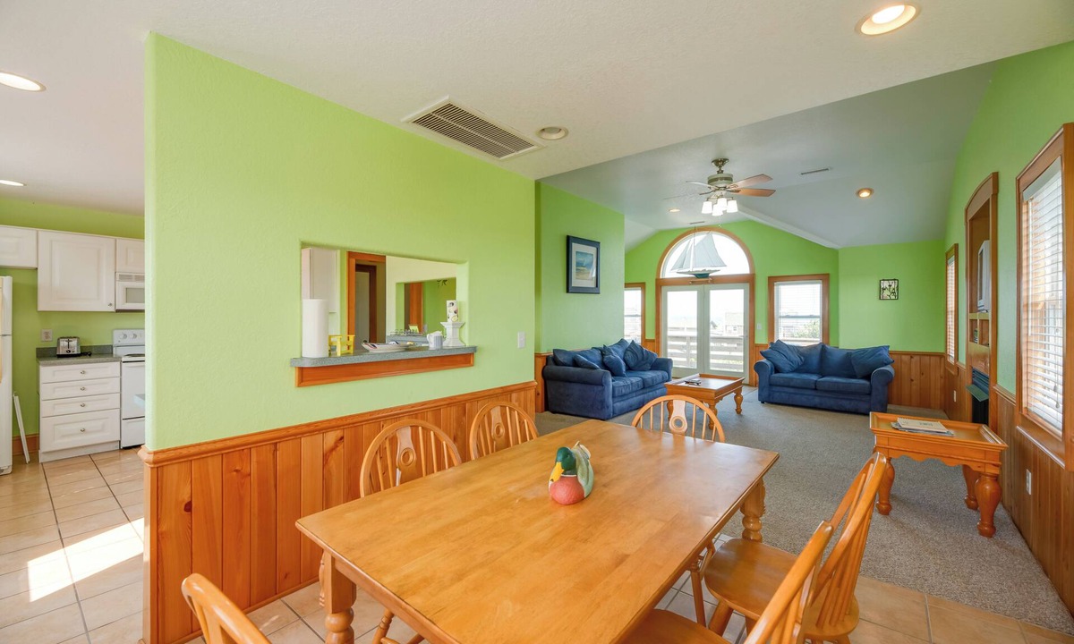 Hatteras Apartment | Quiet Hatteras Duplex With Decks ~ 1 Mile to Beach