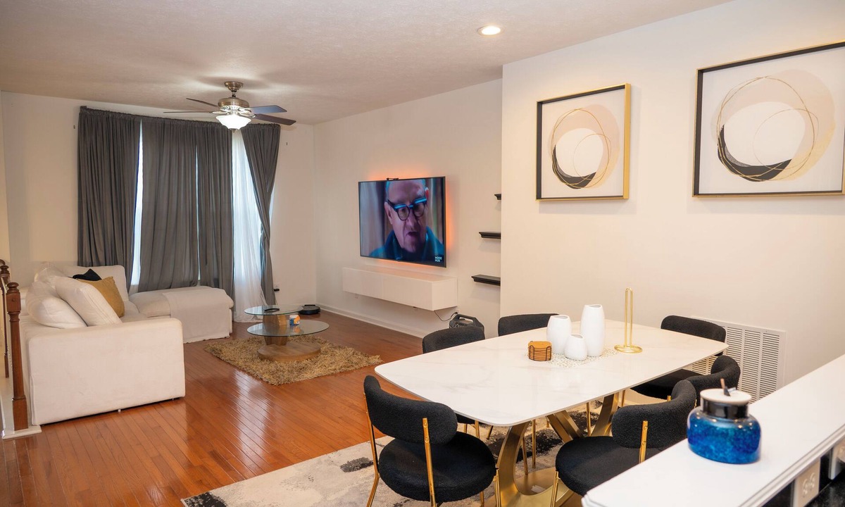 Indianapolis House | Quiet Indy 3-bedroom townhome with a cozy basement.
