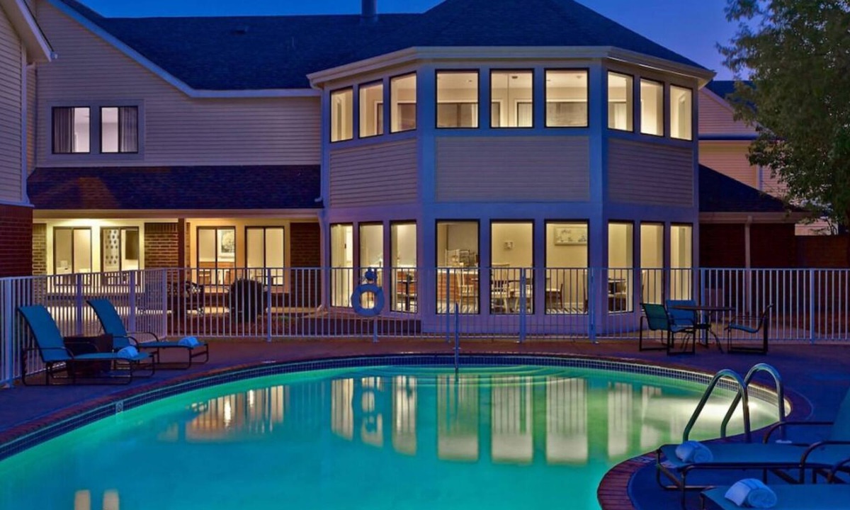 Eagan House | Rare Gem! 2 Convenient Units, Pool, Free Parking, Pet-Friendly Property