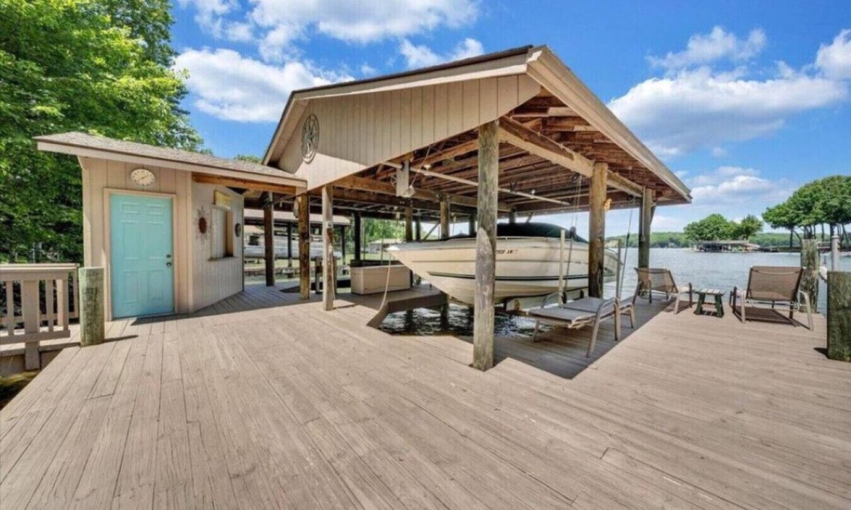 North Shore House | Reel NIce View - Sunset views, Dog-Friendly, Deep Water
