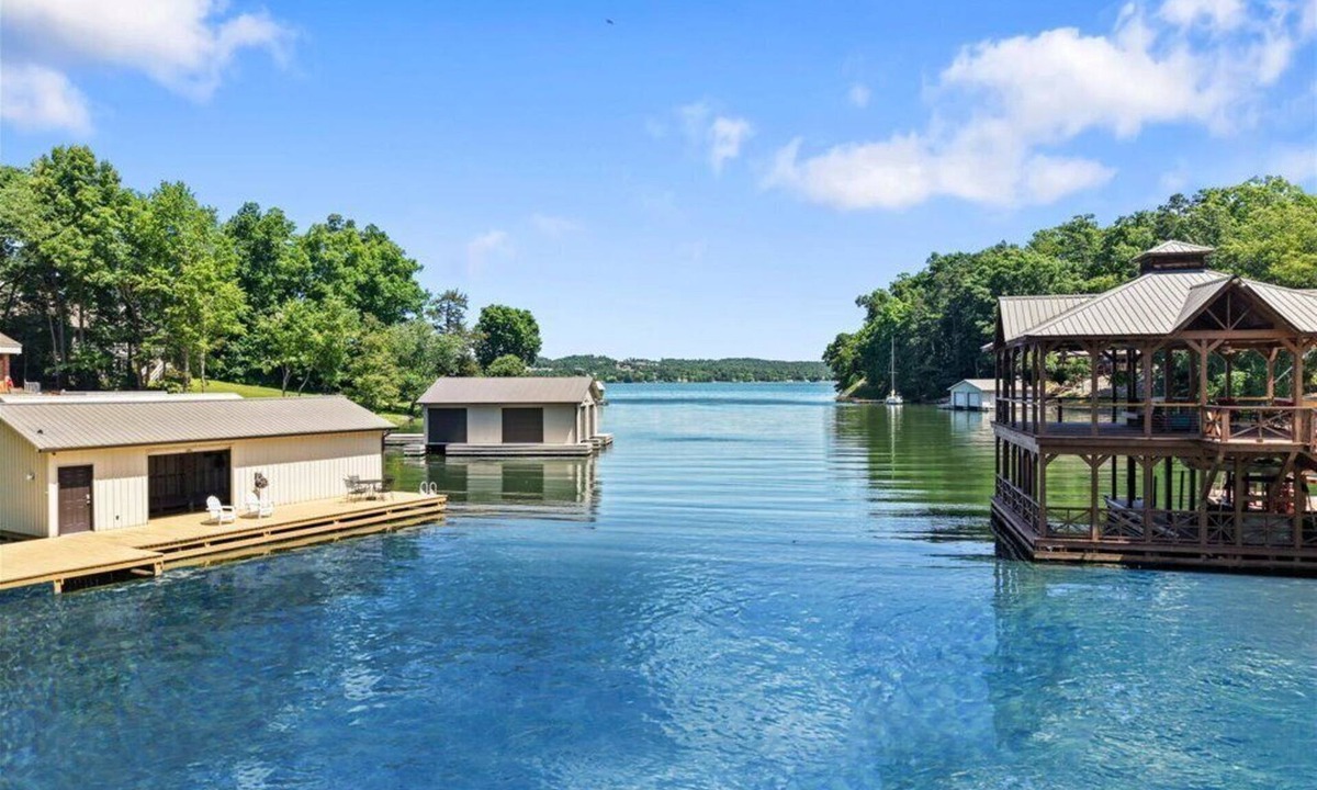 Guntersville House | Reflections Cove on Signal Point with Private boathouse on Lake Guntersville