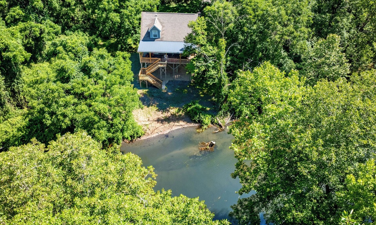 Sylva House | Relaxing beach on river, near Western Carolina University