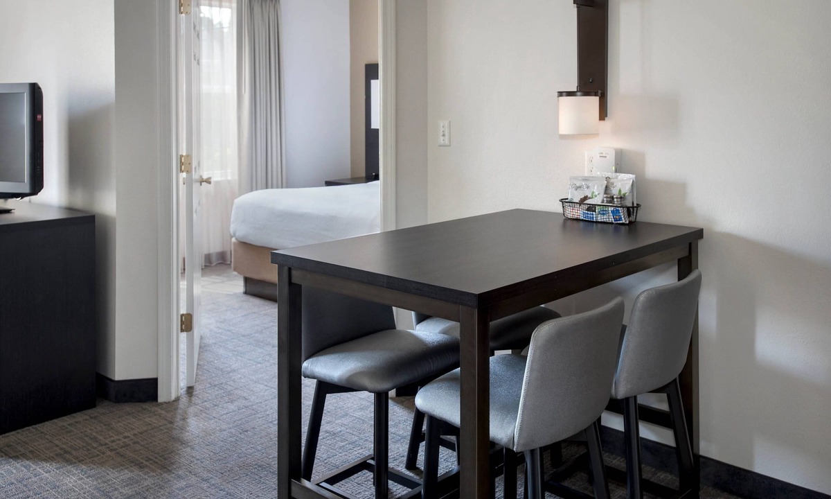 Calverton Hotel | Residence Inn by Marriott - Silver Spring