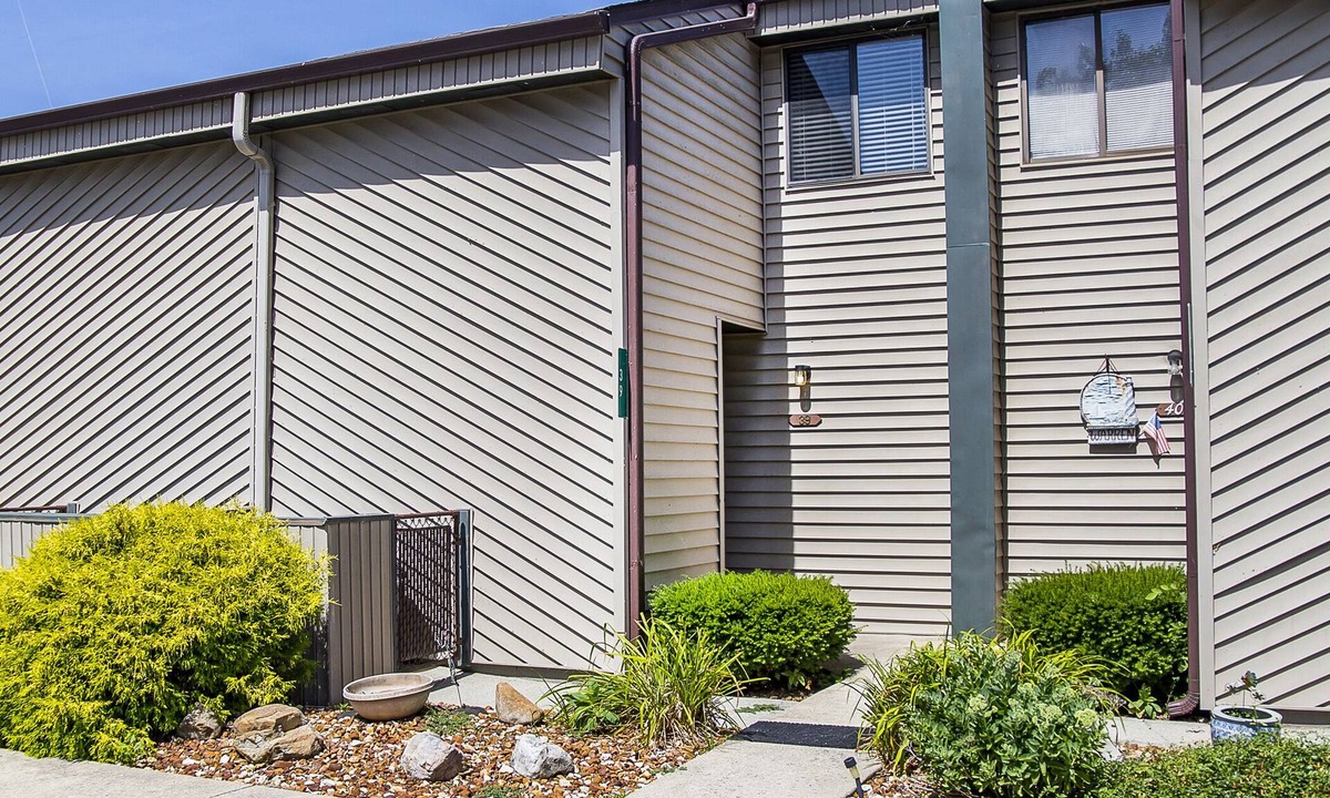 Fairfield Glade Condo | 🌄Resort Vacations at Fairfield Glade TN 2 bedroom Condo with Gorgeous Lake Front