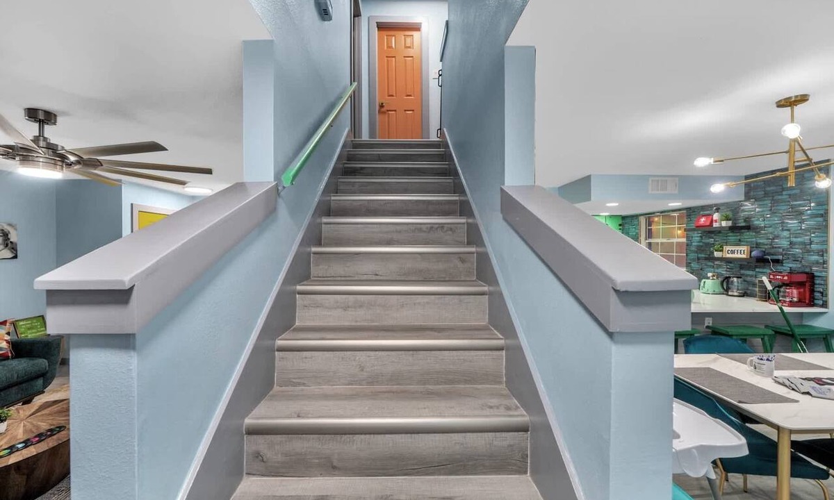Wright Condo | Retro Town: Arcade, Pets, and Grill Near Beach