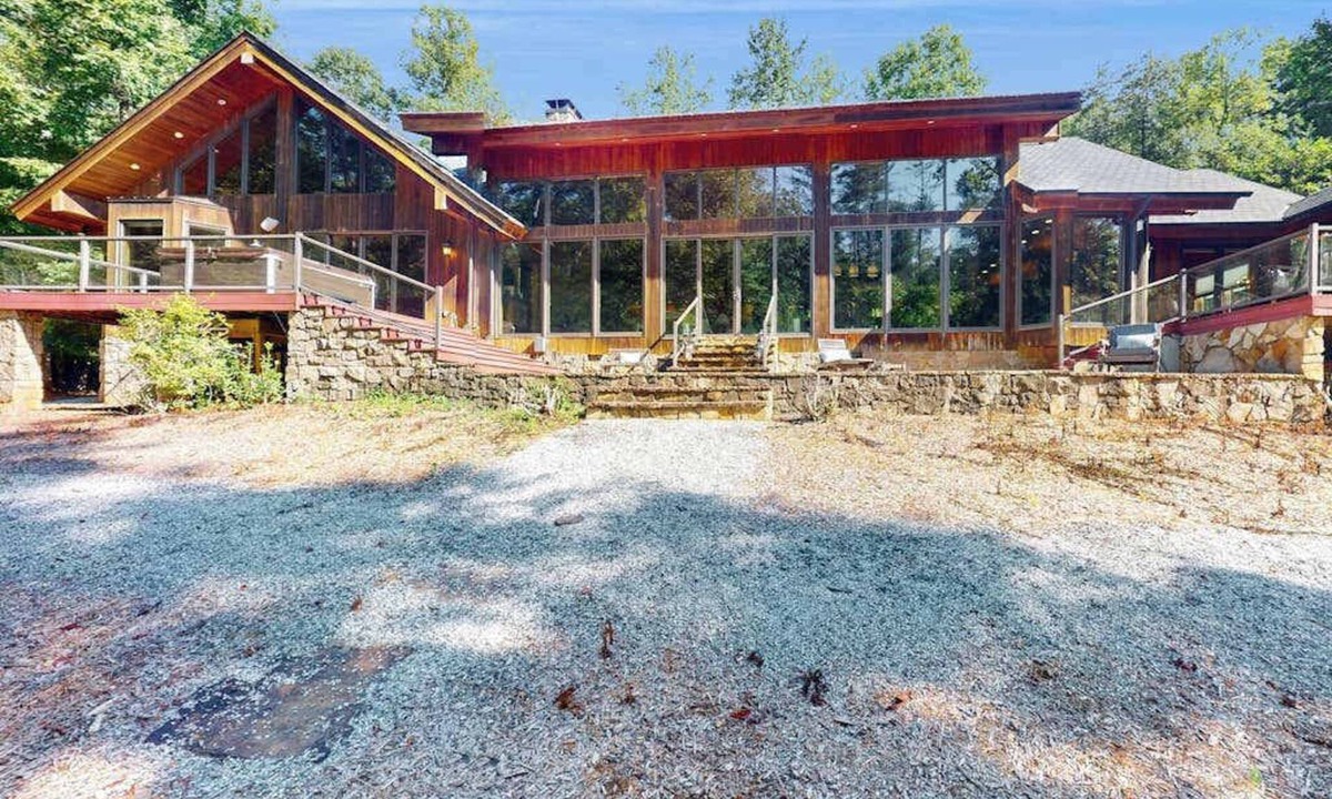 Dahlonega Cabin | River Runs Through It