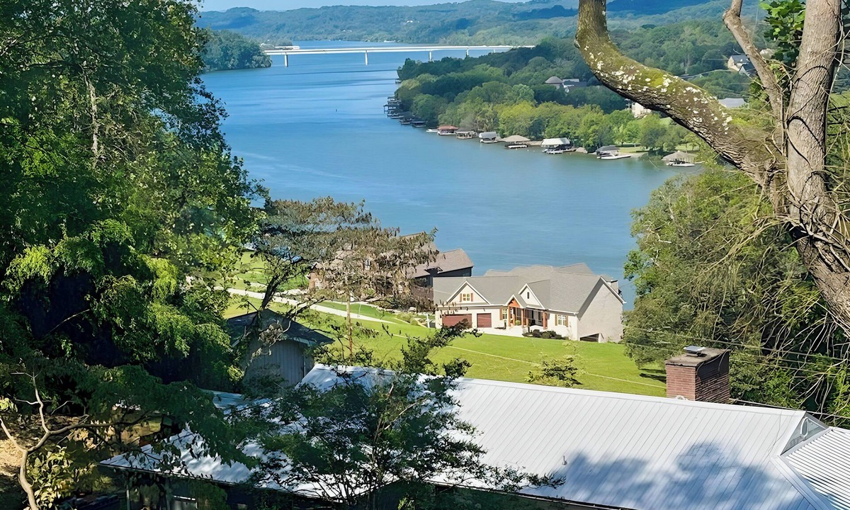Loudon House | River View Retreat Near Watts Bar Lake