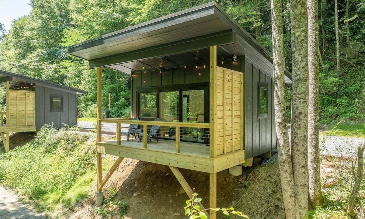 Rosman Cabin | Riverfront Fishing Cabin on the French Broad River