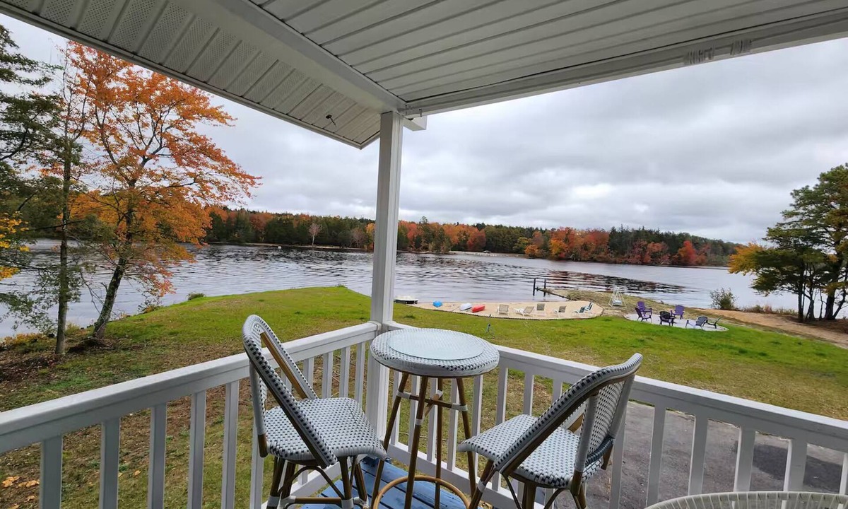 Elwood House | 🌊 Riverfront Peninsula Retreat，Private Beach Forest Views
