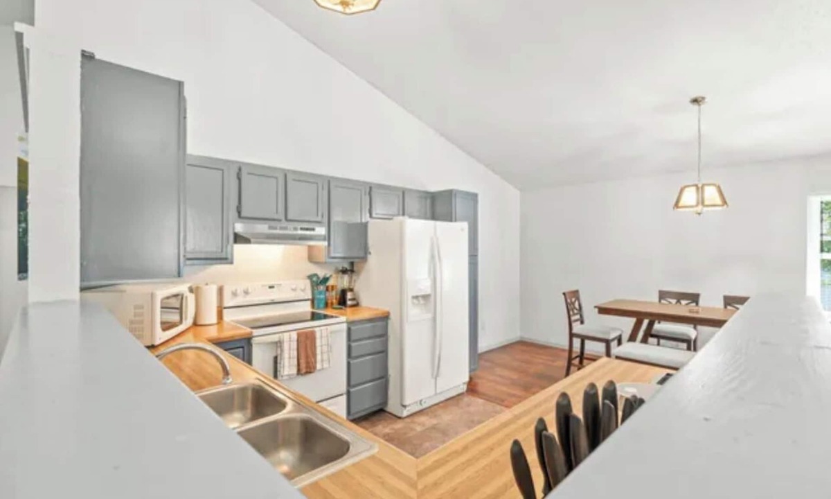 Acton House | Roadmap Lodging: Franciscan House by Greenwood Park Mall