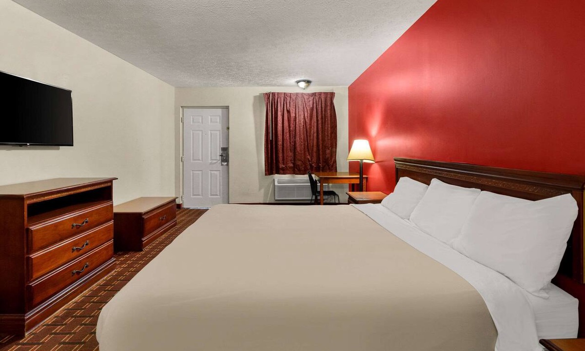 Dickson Hotel | Rodeway Inn Dickson