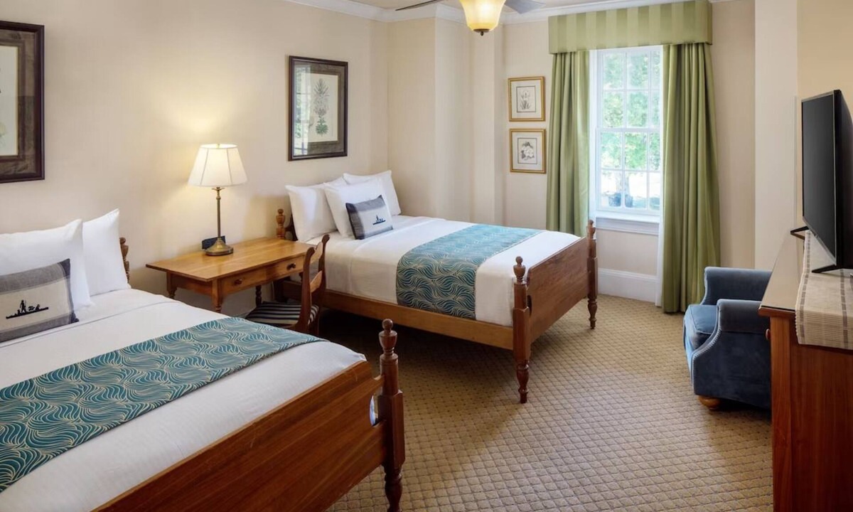 Berea Hotel | Room Close to Berea College & Kentucky Artisan Center - Stroll to Top Spots!