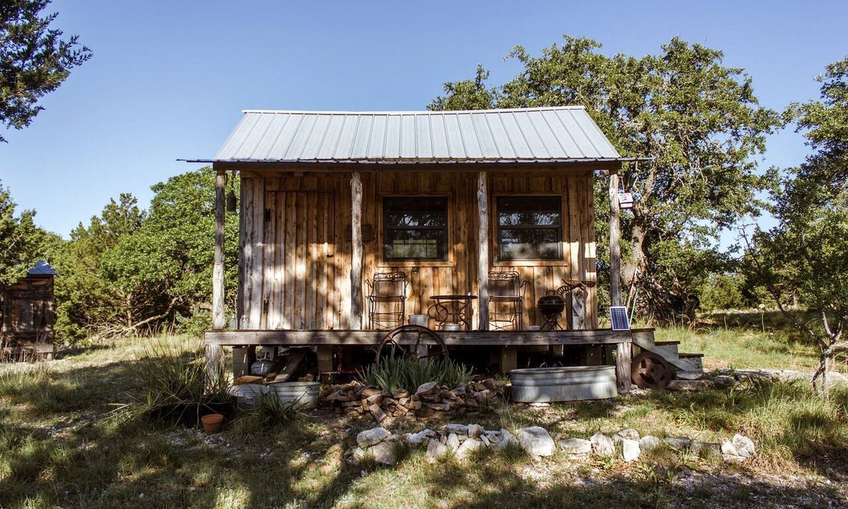 Harper Cabin | Rustic Off-the-Grid Cabin near Ample Outdoor Recreation in Harper, Texas