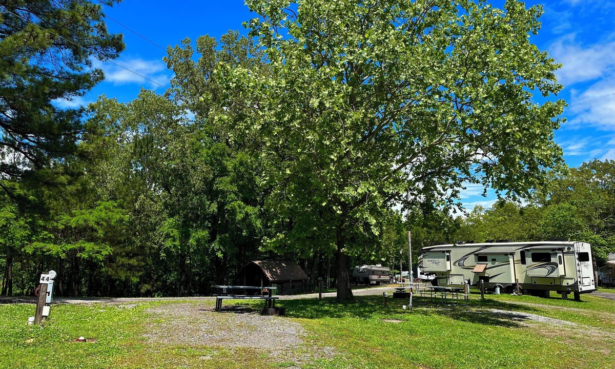 Aurora RV Rental | RV Site #40 Pull Through- camping 55ftx37ft
