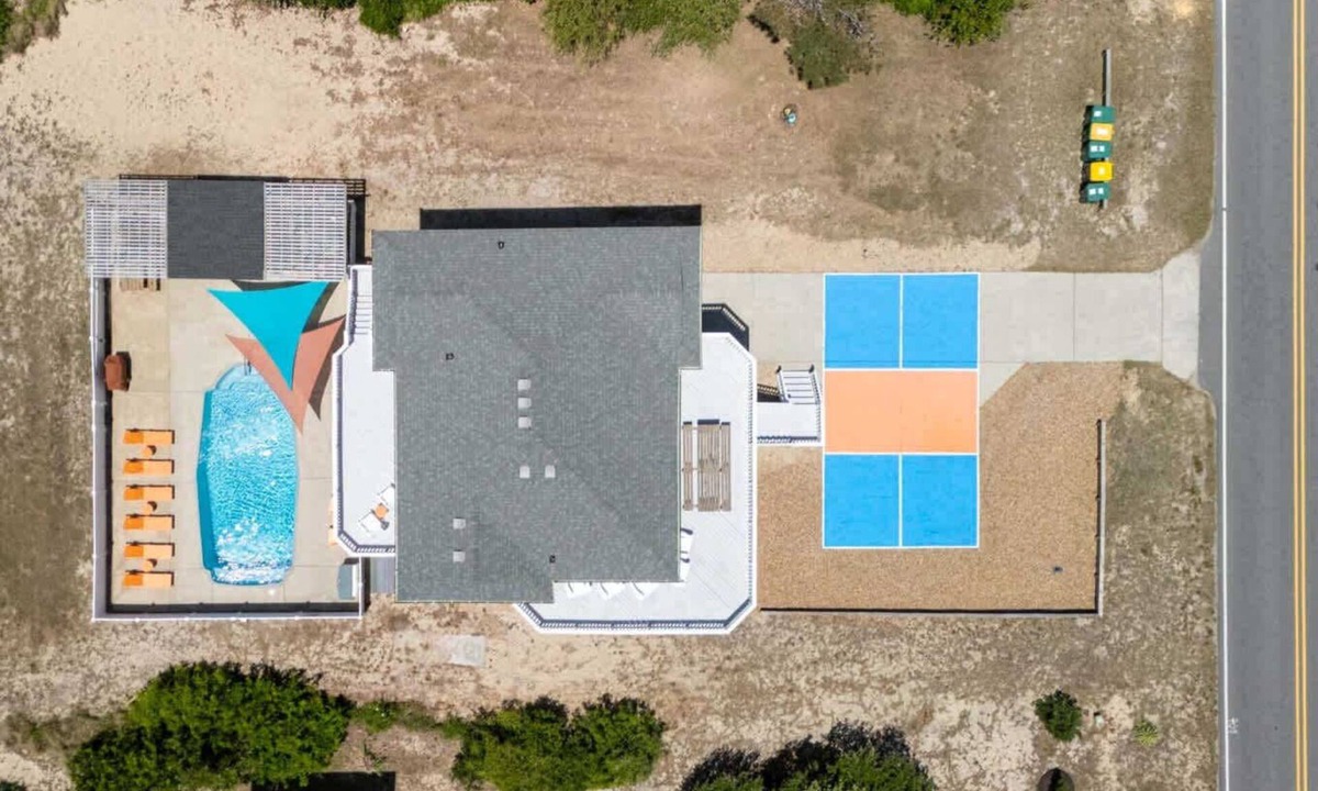 Whalehead Beach House | Salty Soul | Pool, Hot Tub, Pickleball, Whalehead