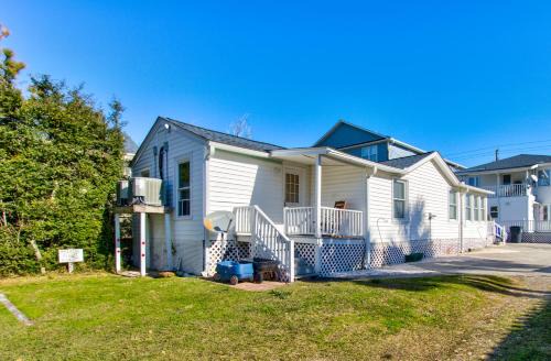 North Carolina Coast House | Seaside Cottage B by Carolina Beach Realty